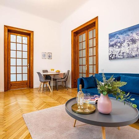 Apartamento 2Br Blue Cloud In The Centre Bucarest Exterior foto